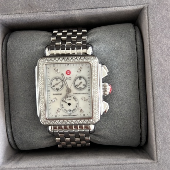 Silver Deco diamond bezel pearl face - Picture 2 of 12